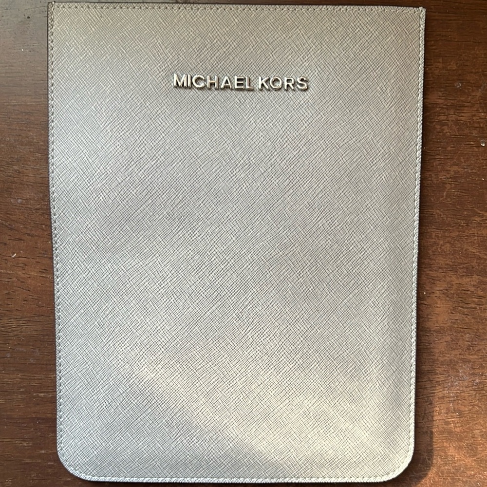 Michael Kors Mini iPad Sleeve in Grey